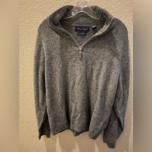 Beautiful, luxurious soft as butter 100% cashmere sweater size L